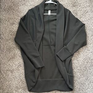 Spanx cocoon cardigan in olive green size xs/s